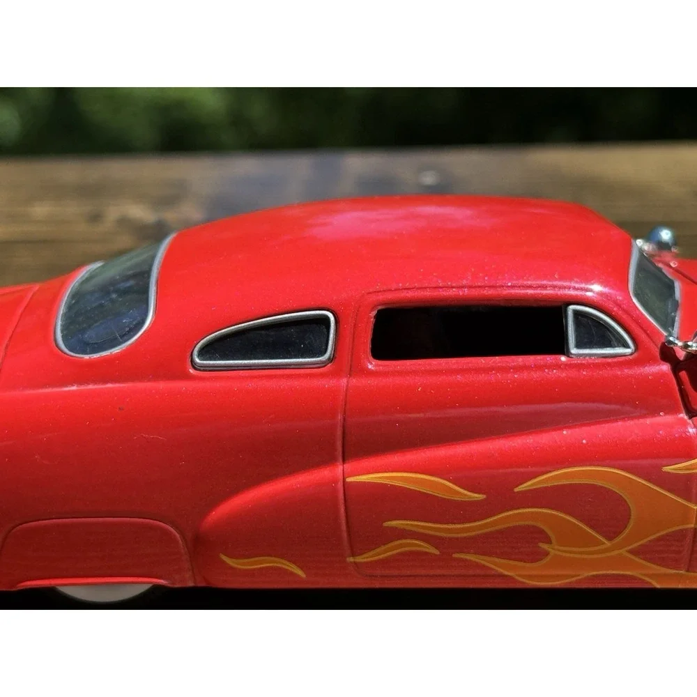 1949 Custom Mercury 1:24 Diecast Model Car Mac‎ Tools Numbered #0005 Red Flames